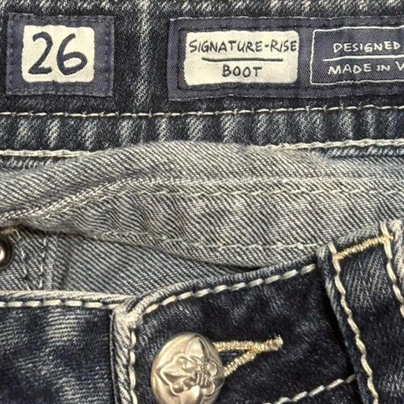 MISS ME | Y2K Embellished Low-rise Bootcut Cowgirl Glam Jeans | Size 26 - Picture 6 of 6